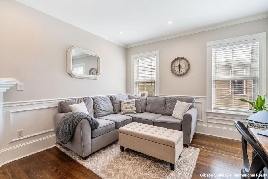 176 Bowen St. – photo 3