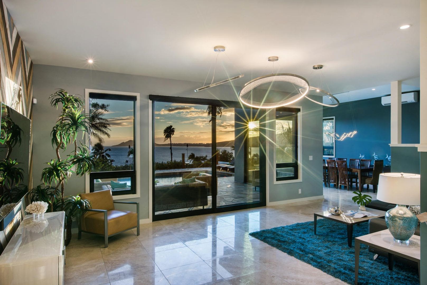 Luxurious & Private Modern Home w/Pool, AC & Diamond Head Views – photo 4