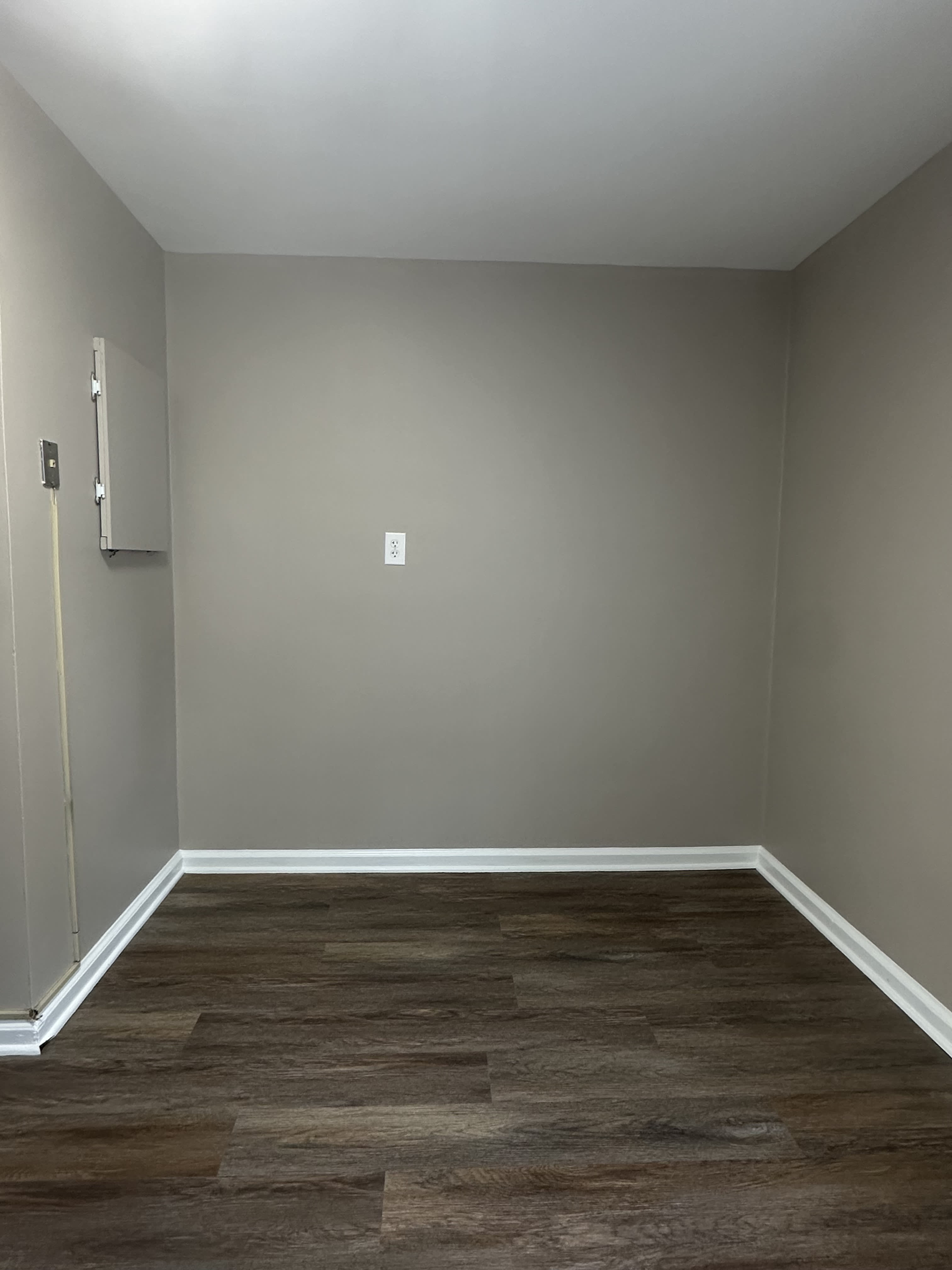 239 E Main St – photo 5