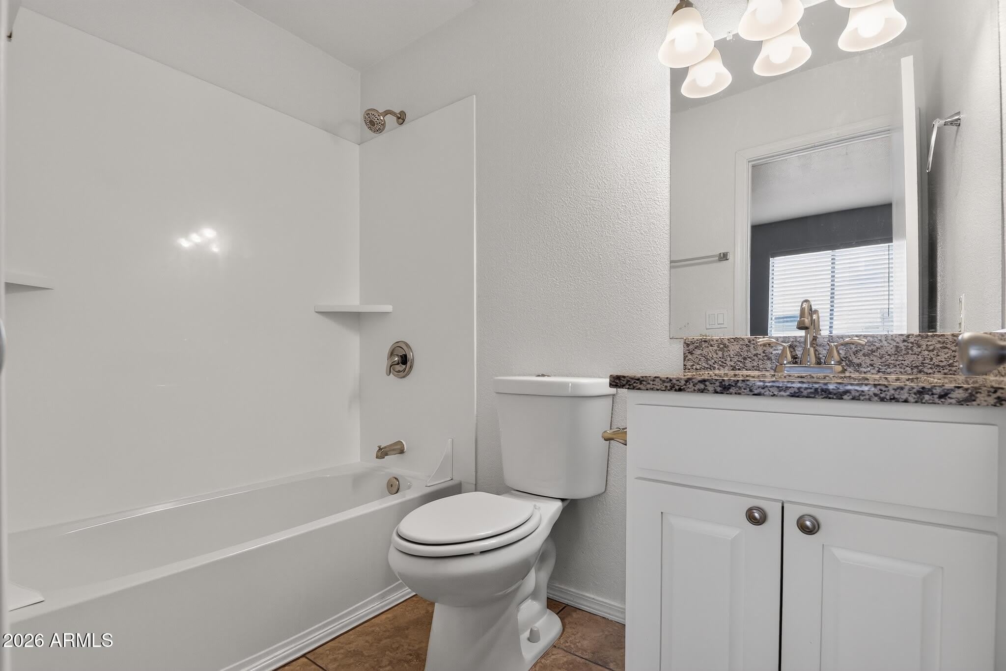 2132 W GLENROSA Avenue – photo 4