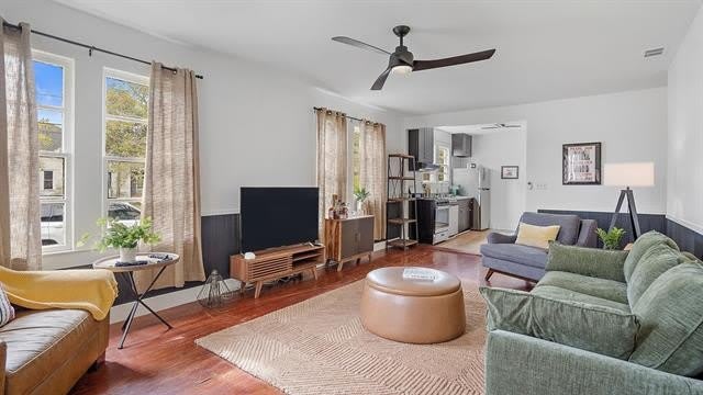 212 S OAK Street – photo 3