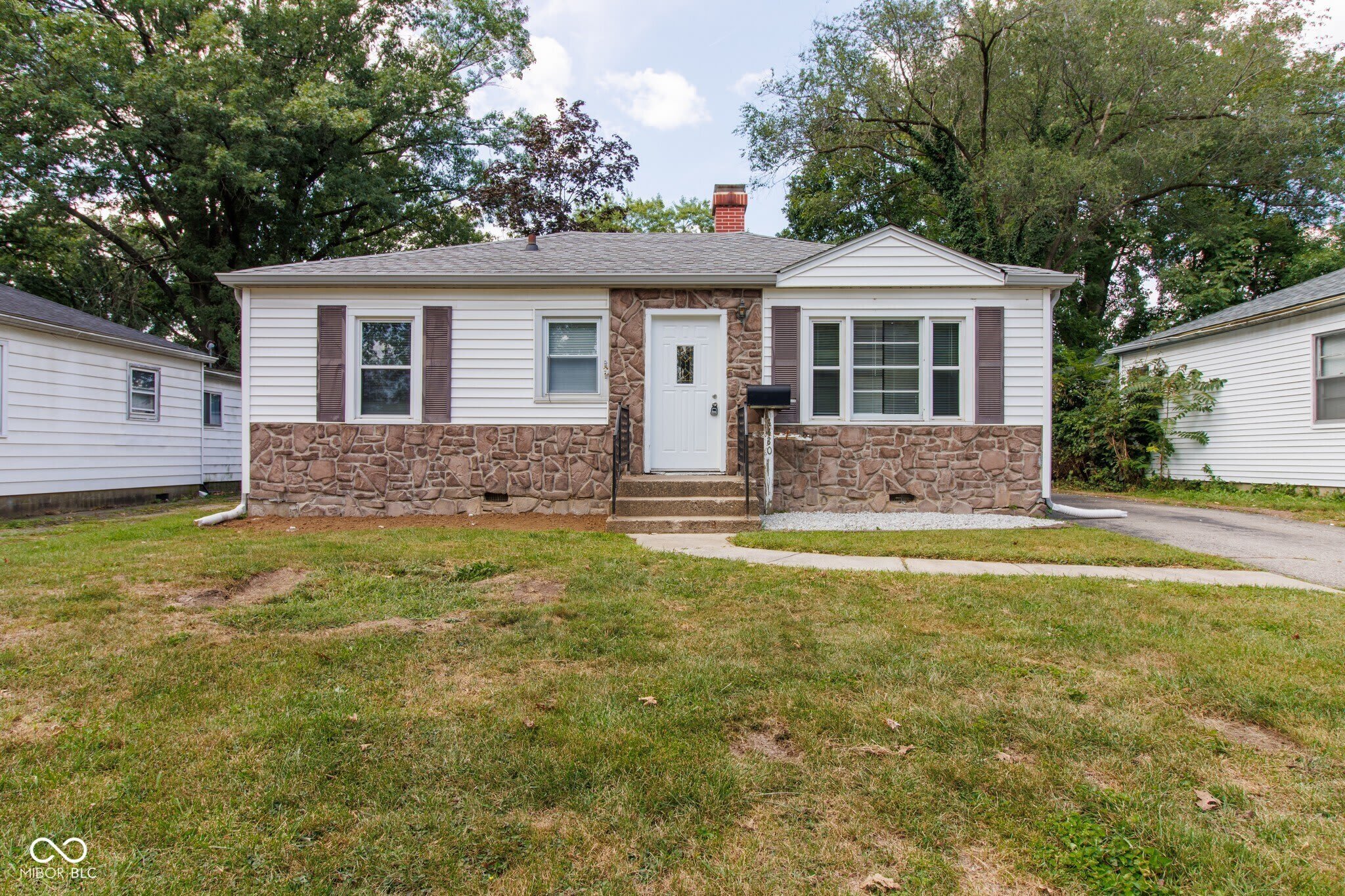 4430 N Longworth Avenue – photo 1