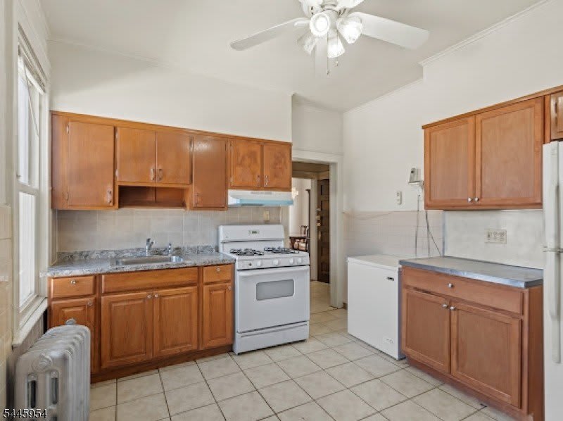 31 Temple Pl – photo 2
