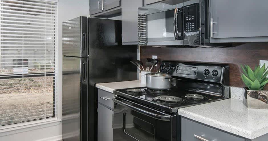 The Henry B Apartments – photo 3