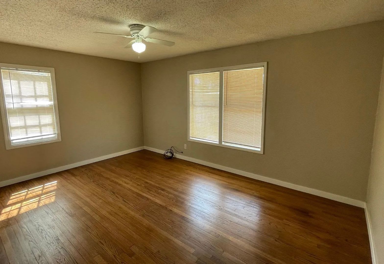4 Bedroom 2 Bathroom House close to Texas Tech! – photo 5