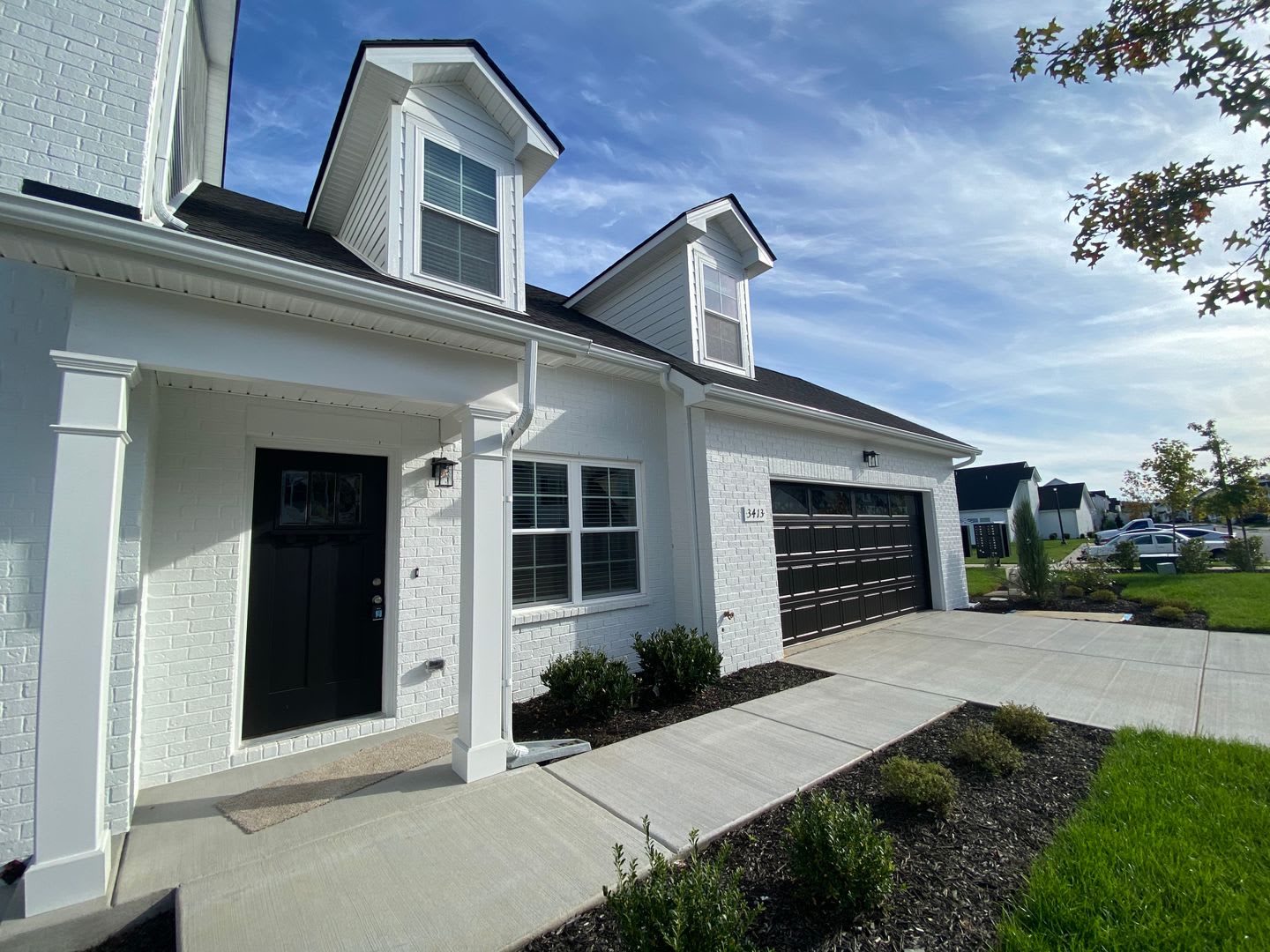 3 BD 2.5 BA Great Location Like New Build Townhome! – photo 1