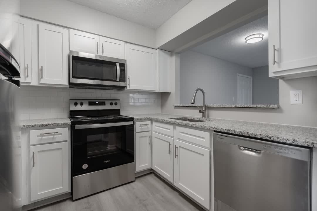 Ashton Village Apartment Homes – photo 2