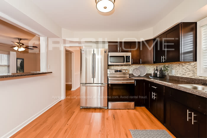 1579 Wren Road – photo 3