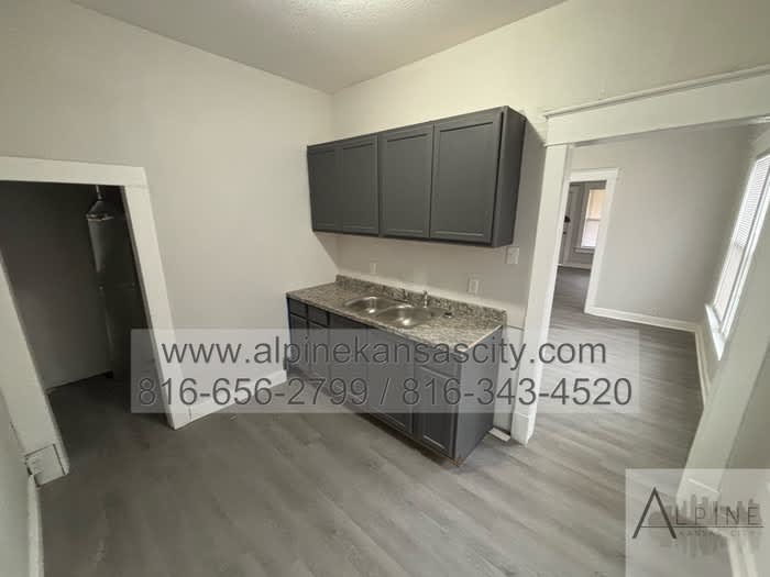 310 Lawndale Avenue – photo 5