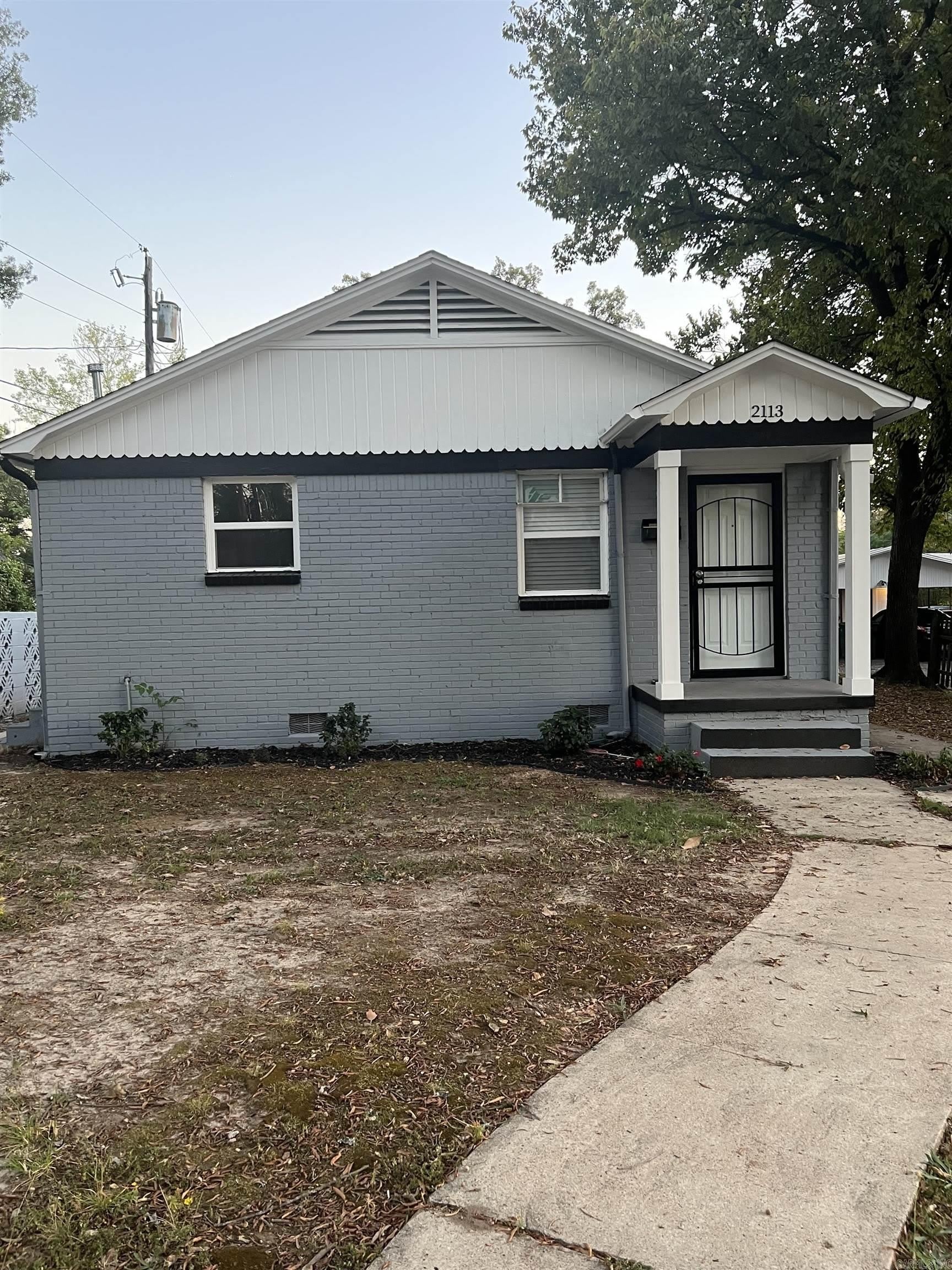 2113 19th Street – photo 1