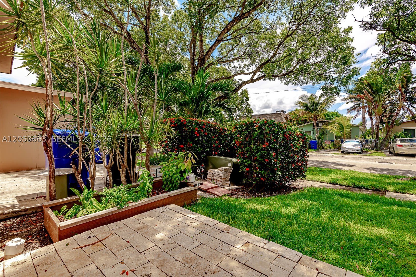 1413 N 15th Ave – photo 5