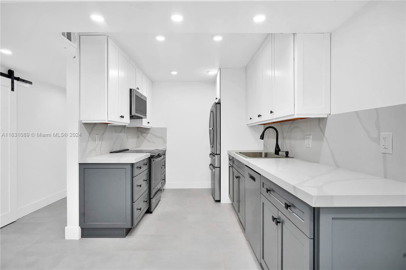 4600 Southwest 67th Avenue – photo 4