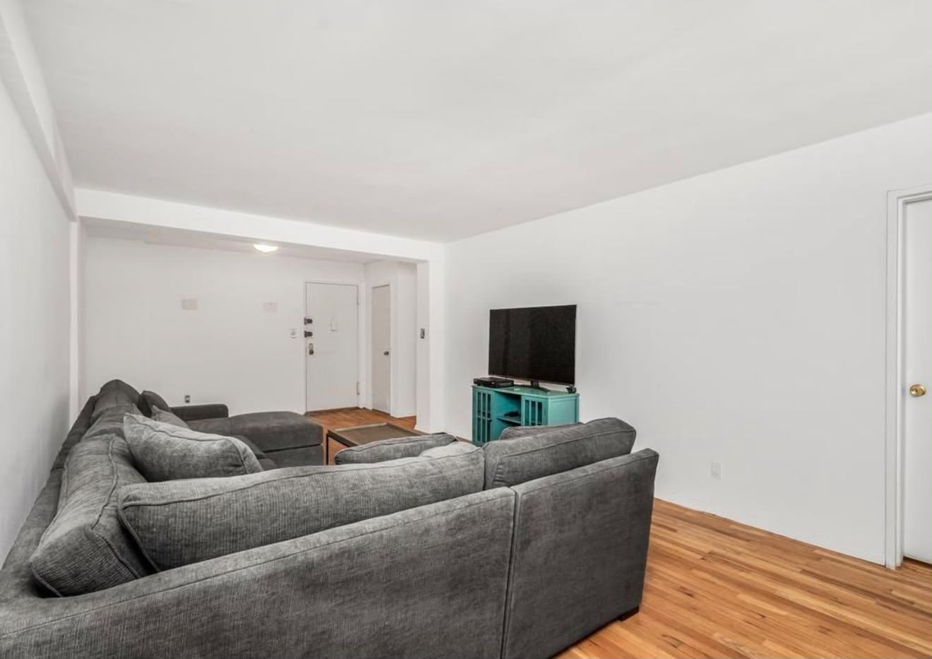 2736 Independence Ave # 7654 – photo 2