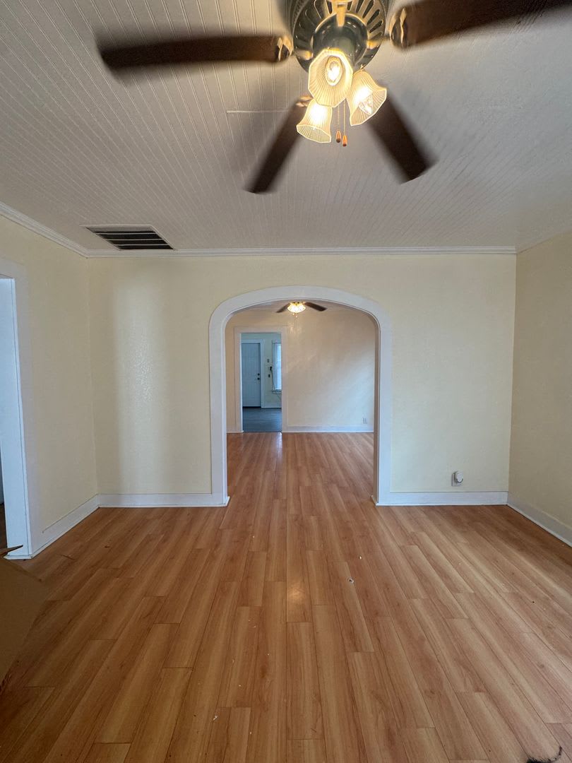 Cute Newly Renovated 2-Bedroom, 1-Bath Home – photo 2