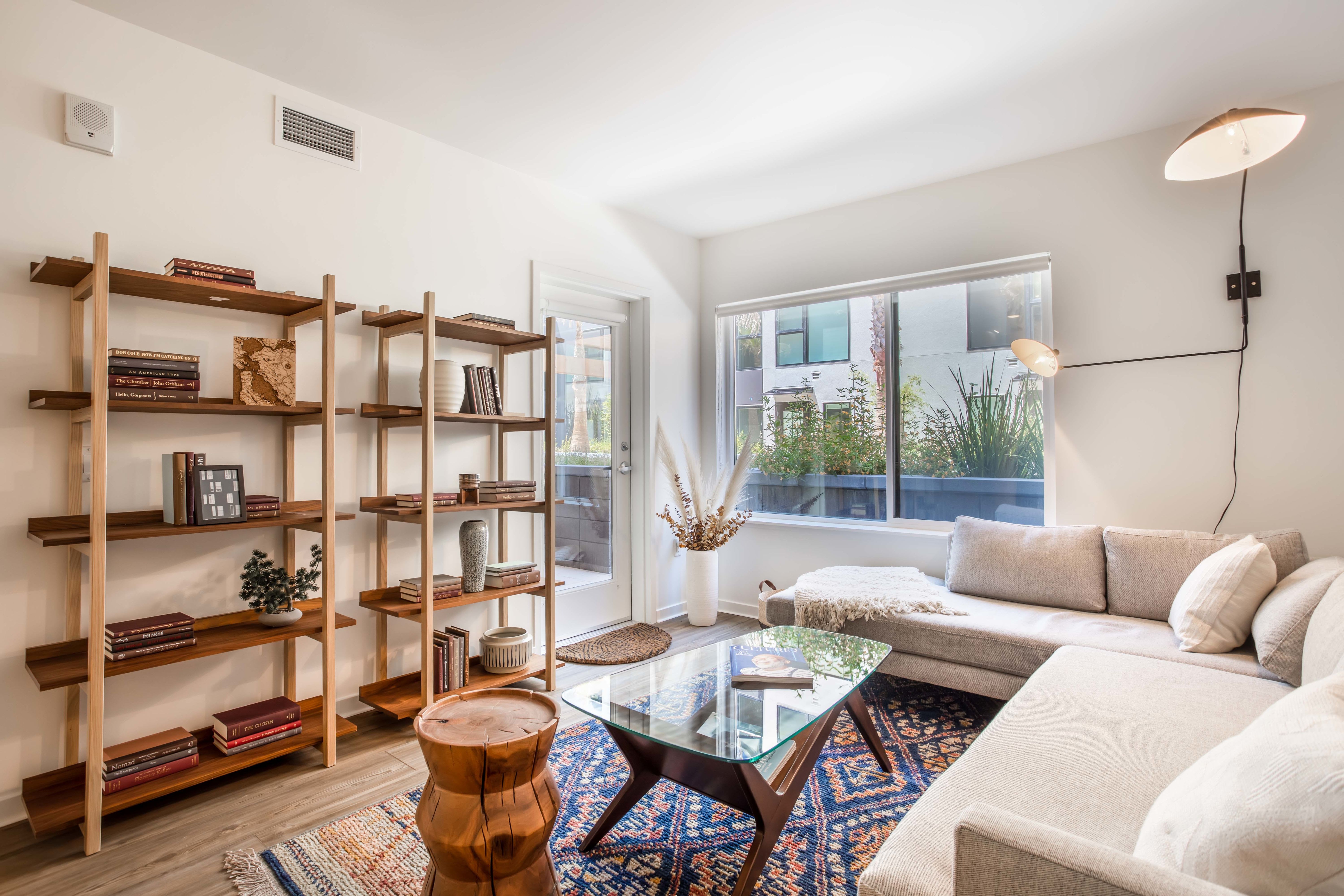 1806 Berkeley Way – photo 3