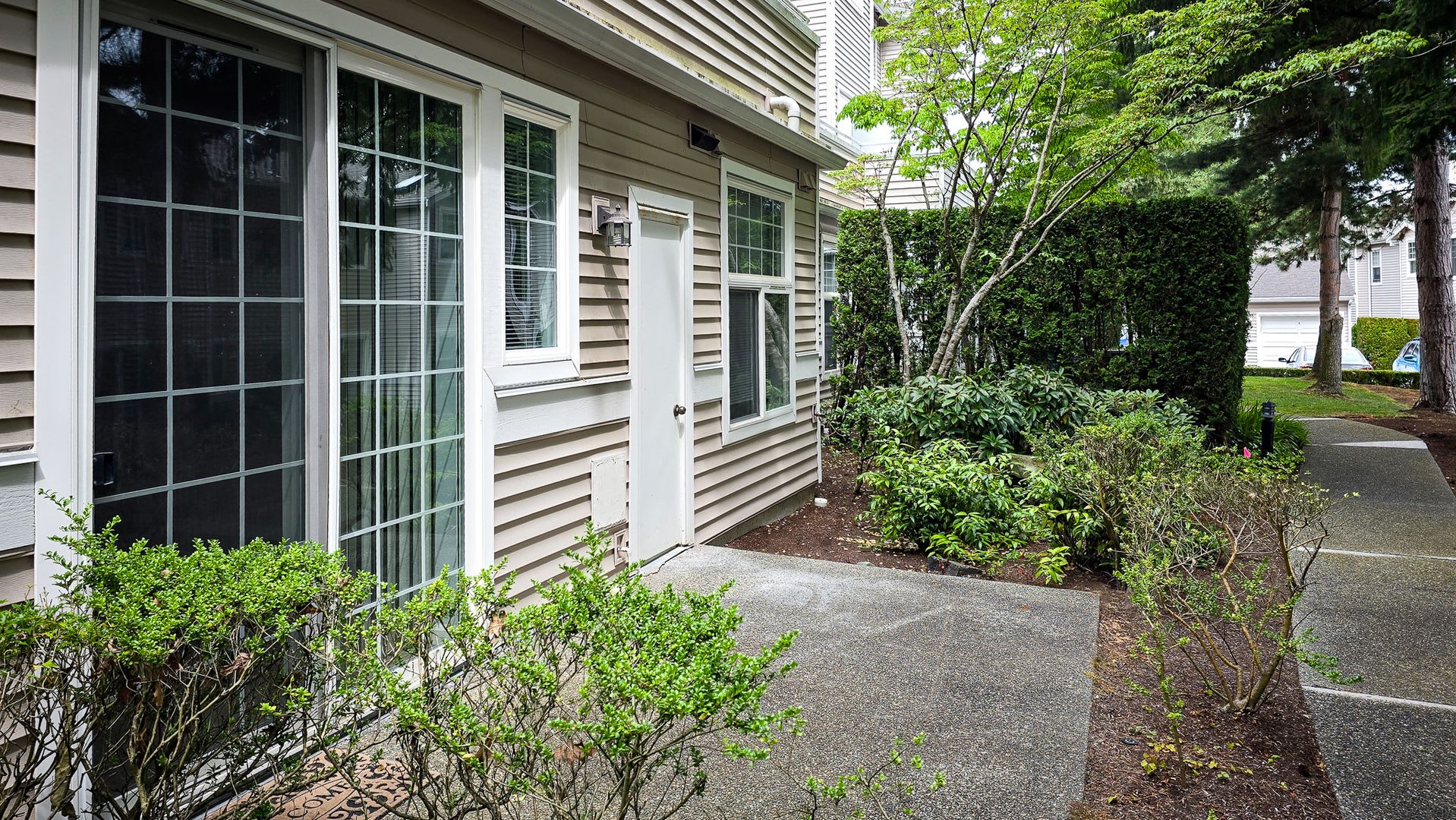 One Central Park Condominiums – photo 2