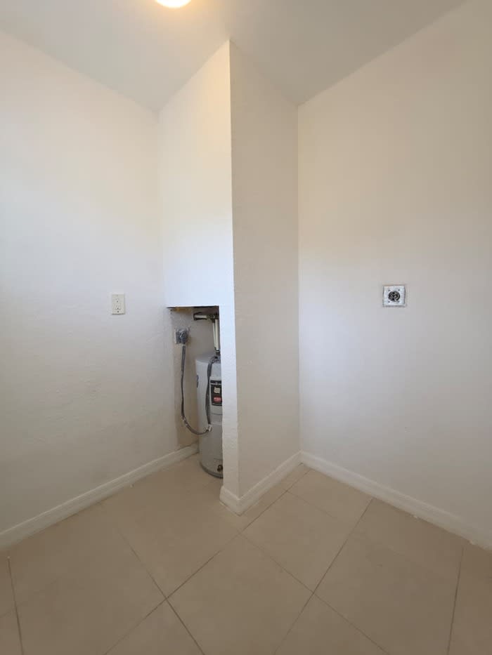 5546 Sixth Avenue – photo 5