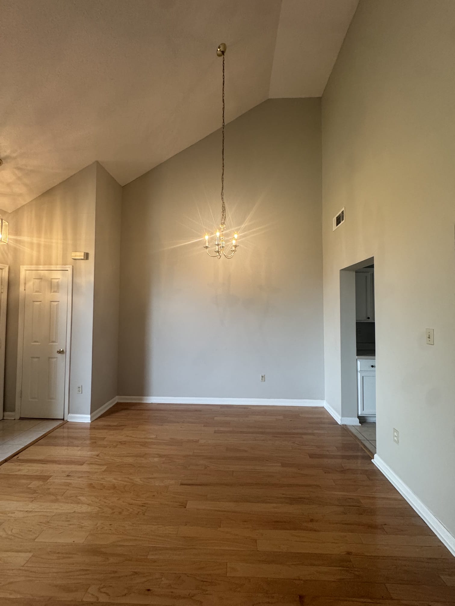 7745 Shadowland Drive – photo 4