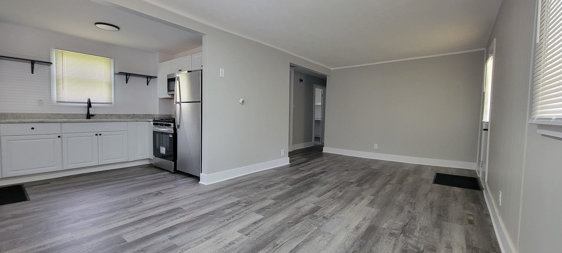 24065 Murray Street – photo 5