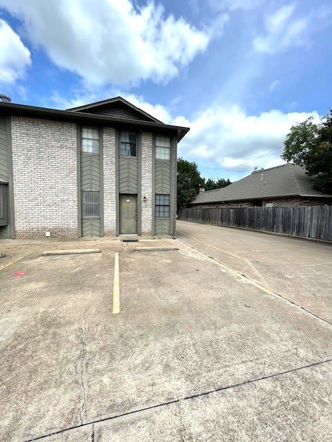 1915 S 10Th – photo 1