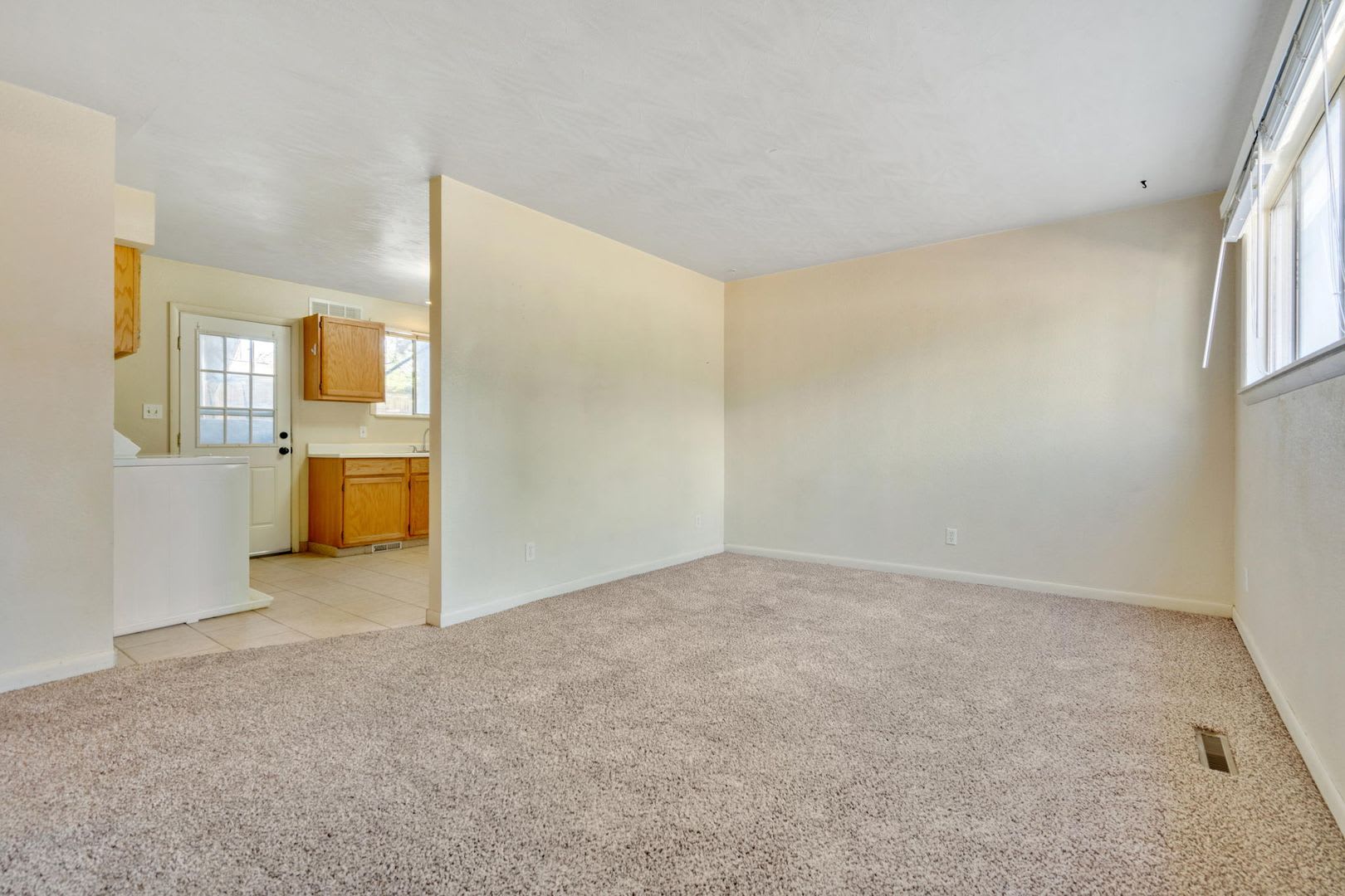 2108 Applewood – photo 1