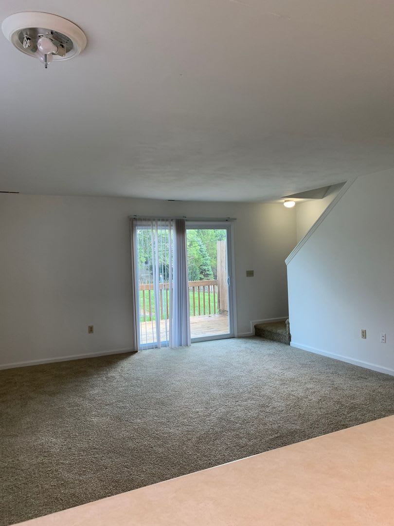 3 Bedroom 2.5 Bath Duplex – photo 4