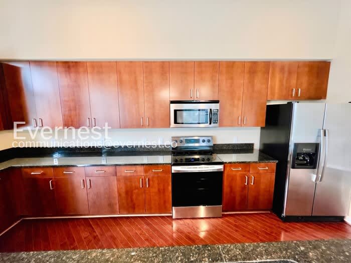 711 Cosmopolitan Drive Northeast – photo 4