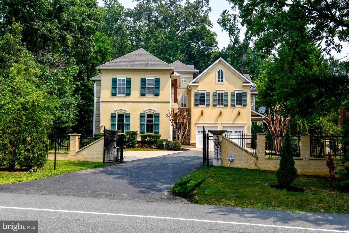 7104 OLD DOMINION DR – photo 1
