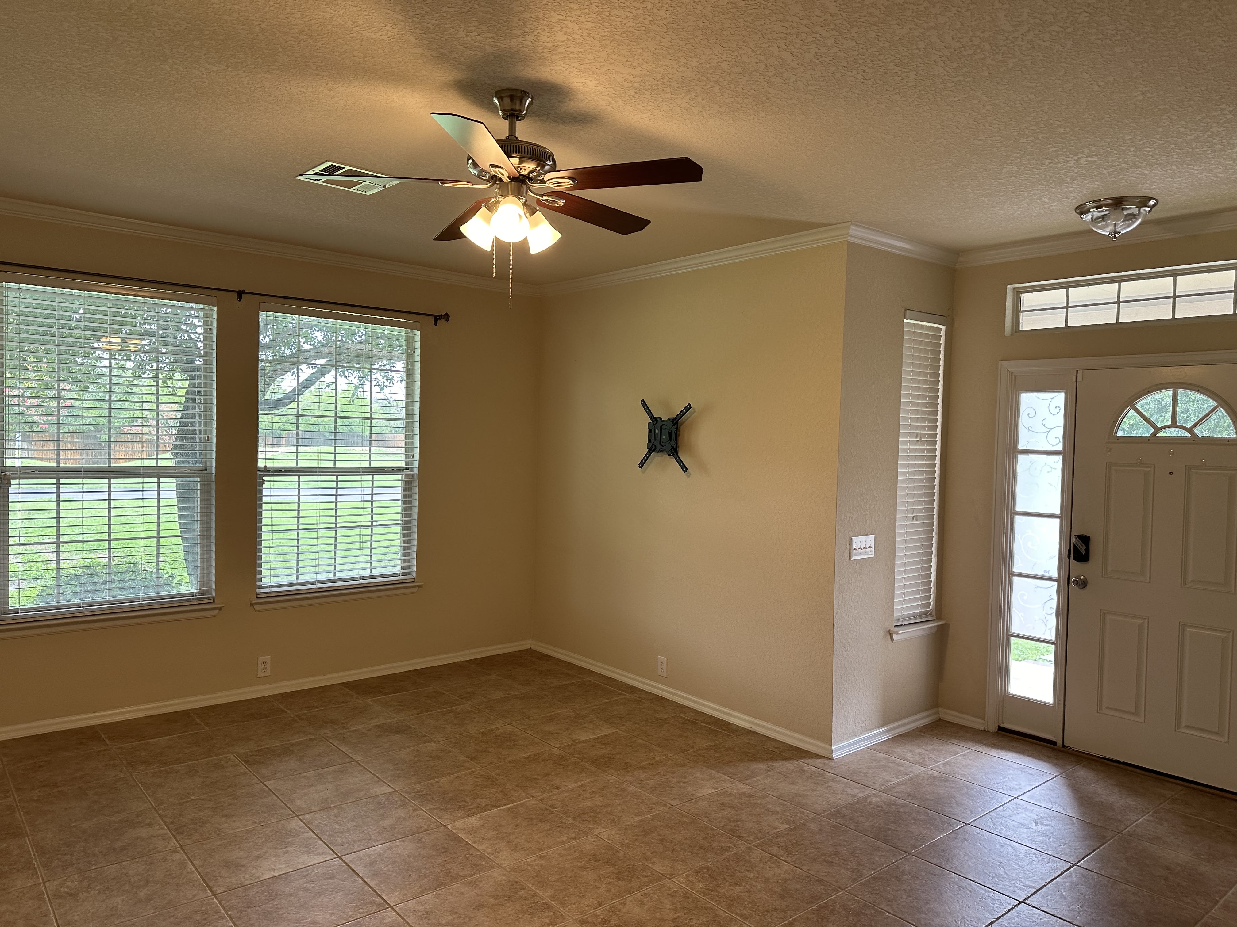 2502 Grayson Way – photo 3