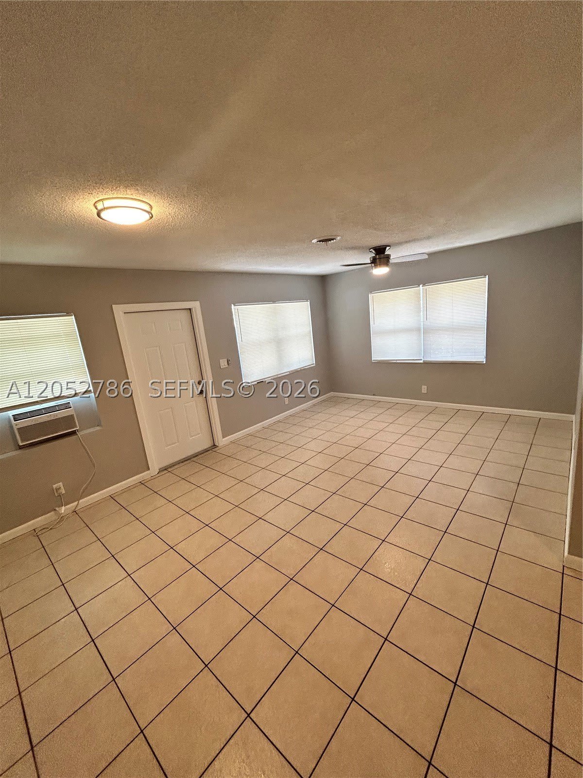 1508 Nw 8Th Ave – photo 3