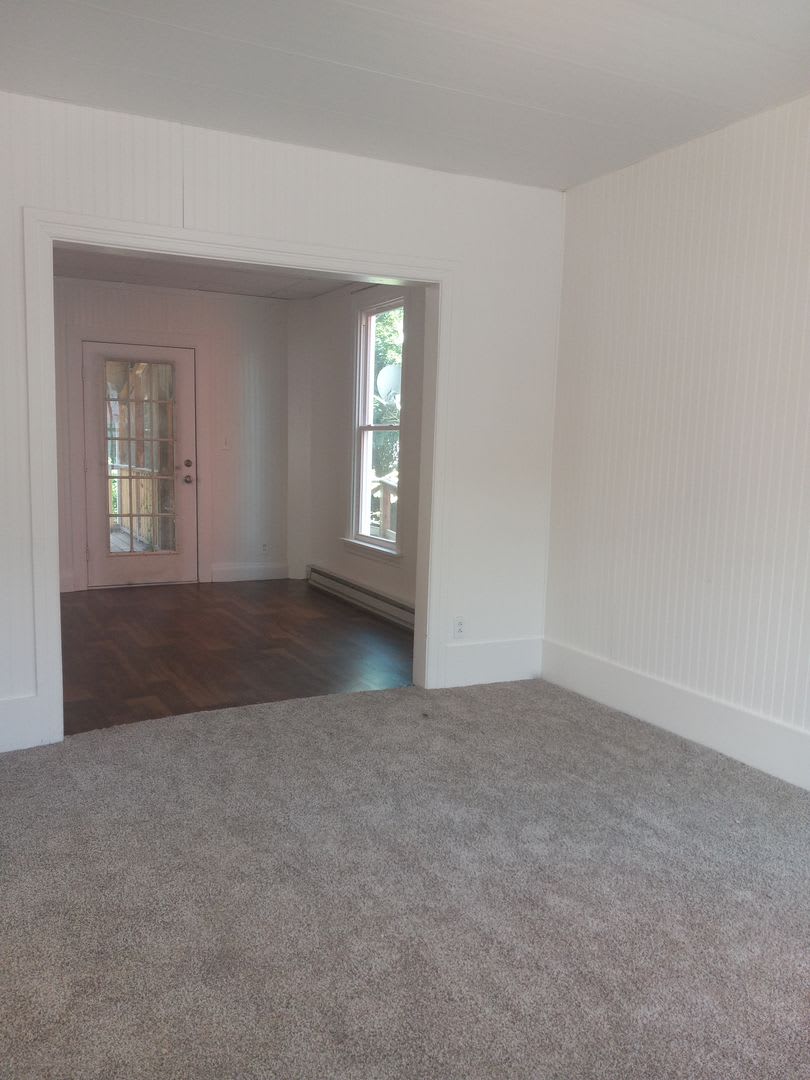 118 S 2Nd St Newport – photo 2