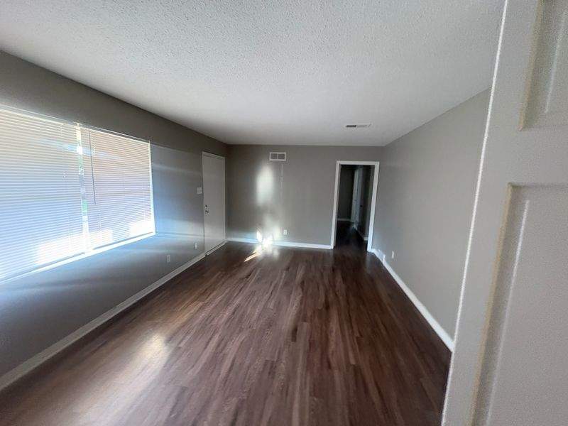 5153 Craigmont Dr – photo 4