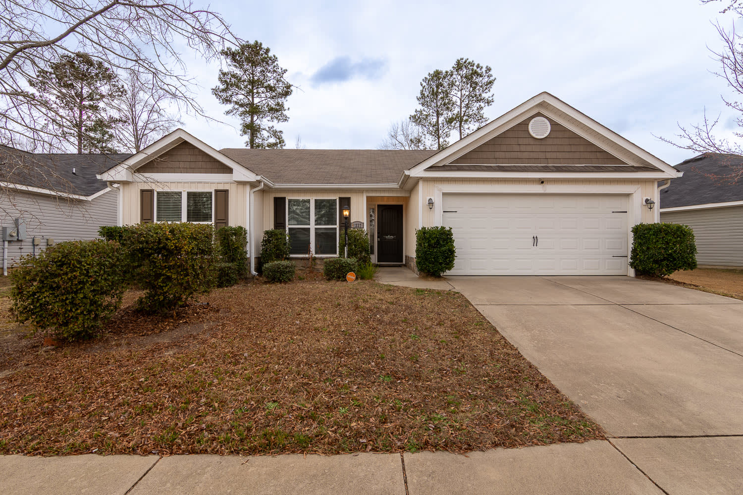 3237 Alexandria Drive – photo 1