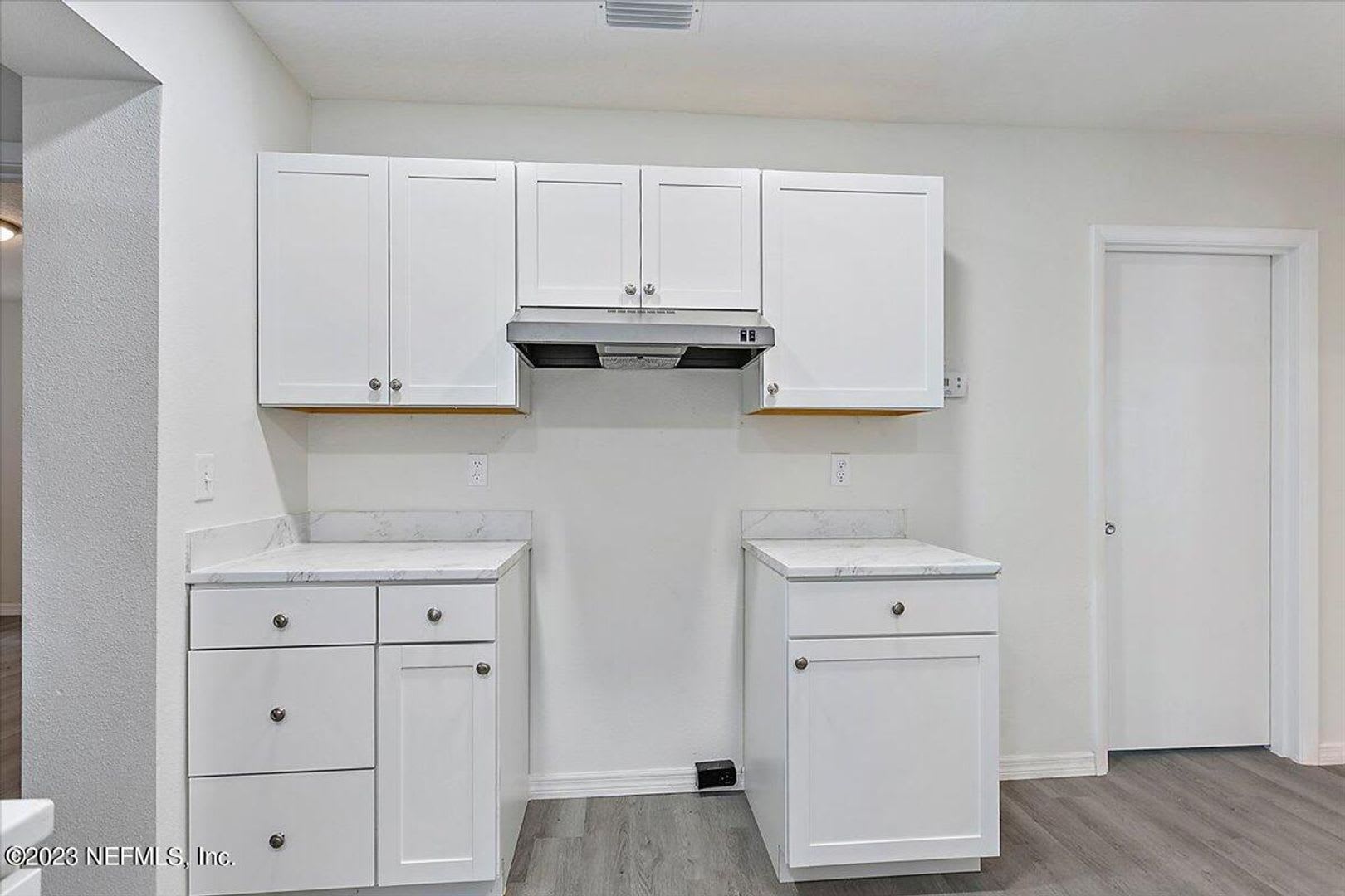 Move in ready **Updated 3/2 Single Family home ** – photo 4