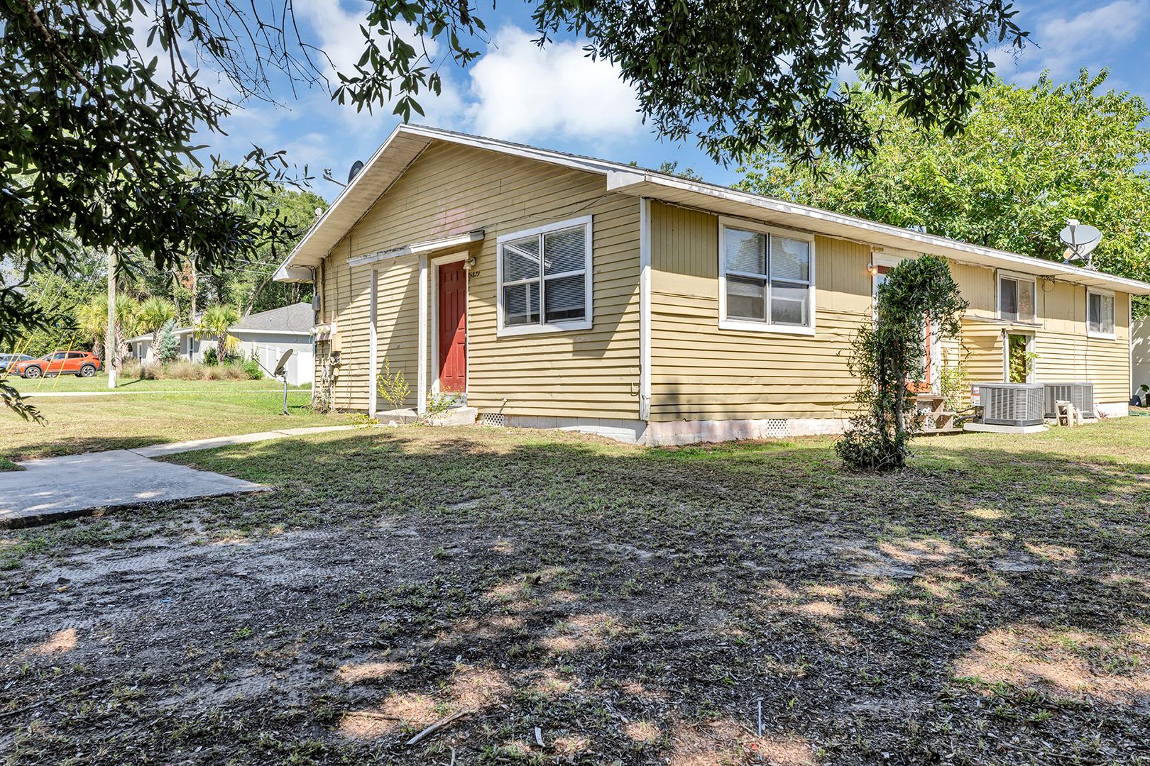 Affordable 2-Bedroom Home with spacious yard – photo 2