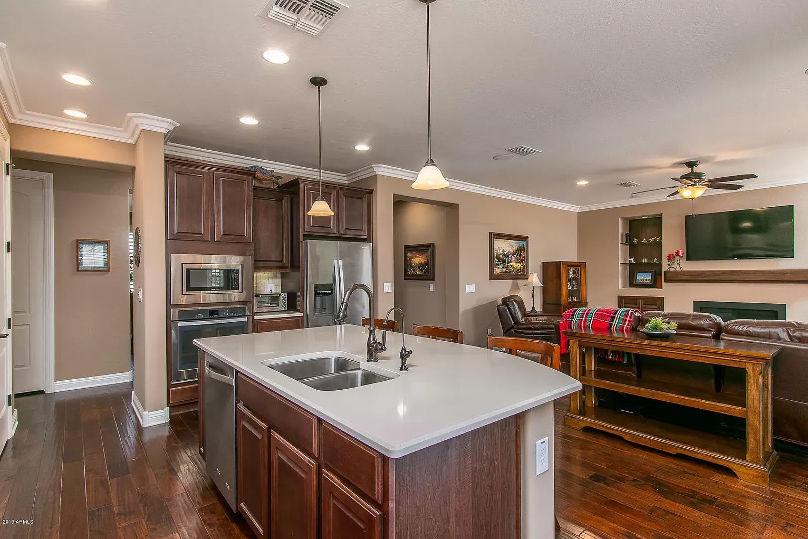 GORGEOUS 3/2 Bed/Bath Peoria Home w/SOLAR – photo 3