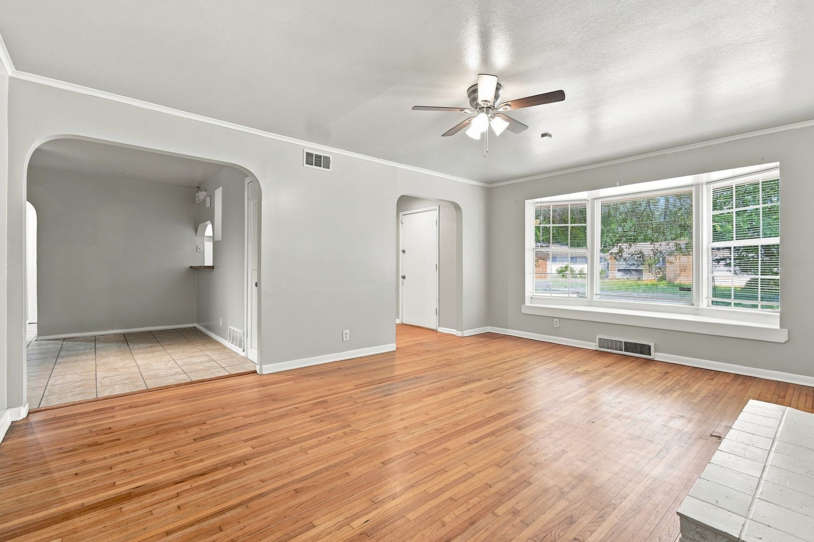 3 Bed 2 Bath Midtown Tulsa – photo 4