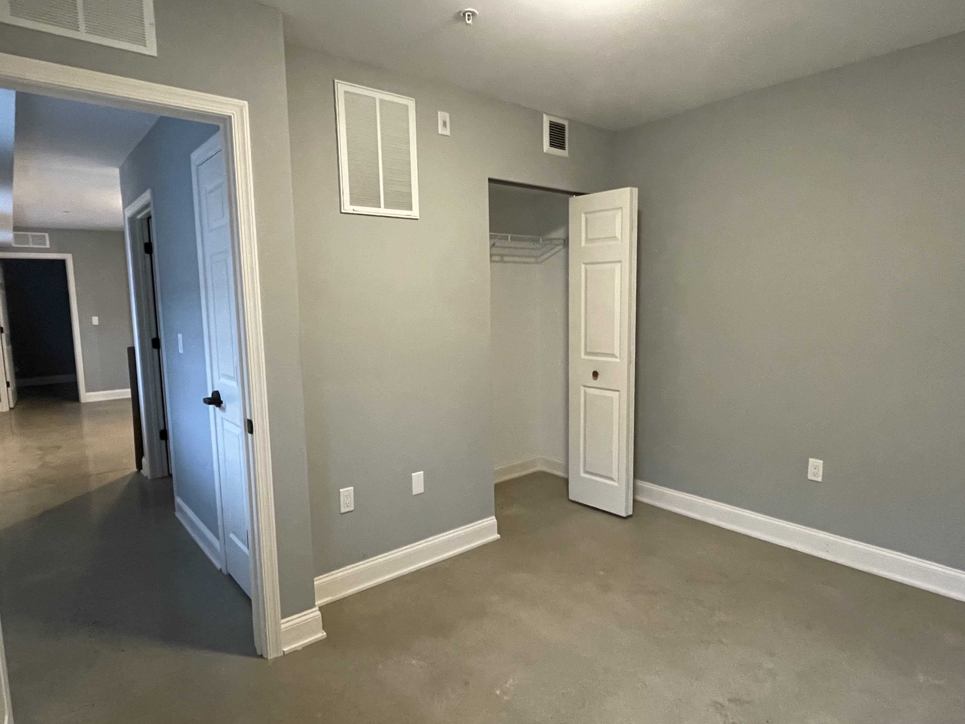 49 Belmont Ave – photo 5
