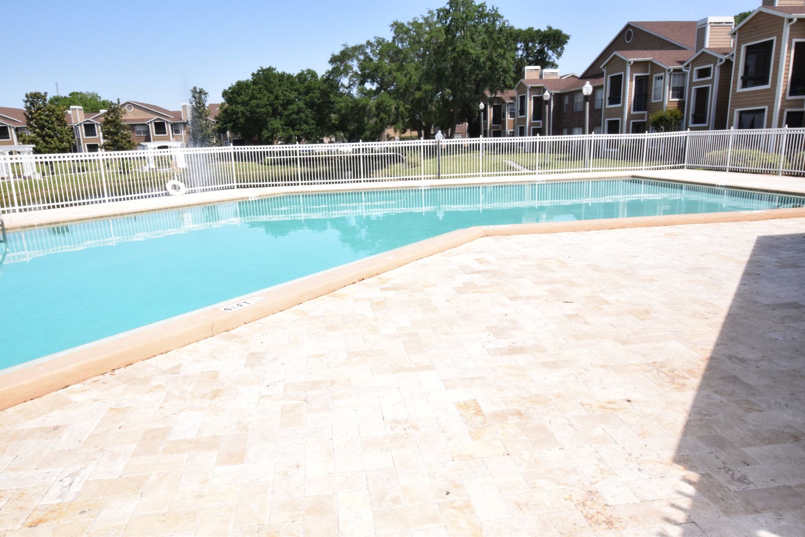 2 Bedroom, 1 Bath Condo for Rent at 5533 Chrishire Way #F201 Orlando, FL 32822 – photo 2