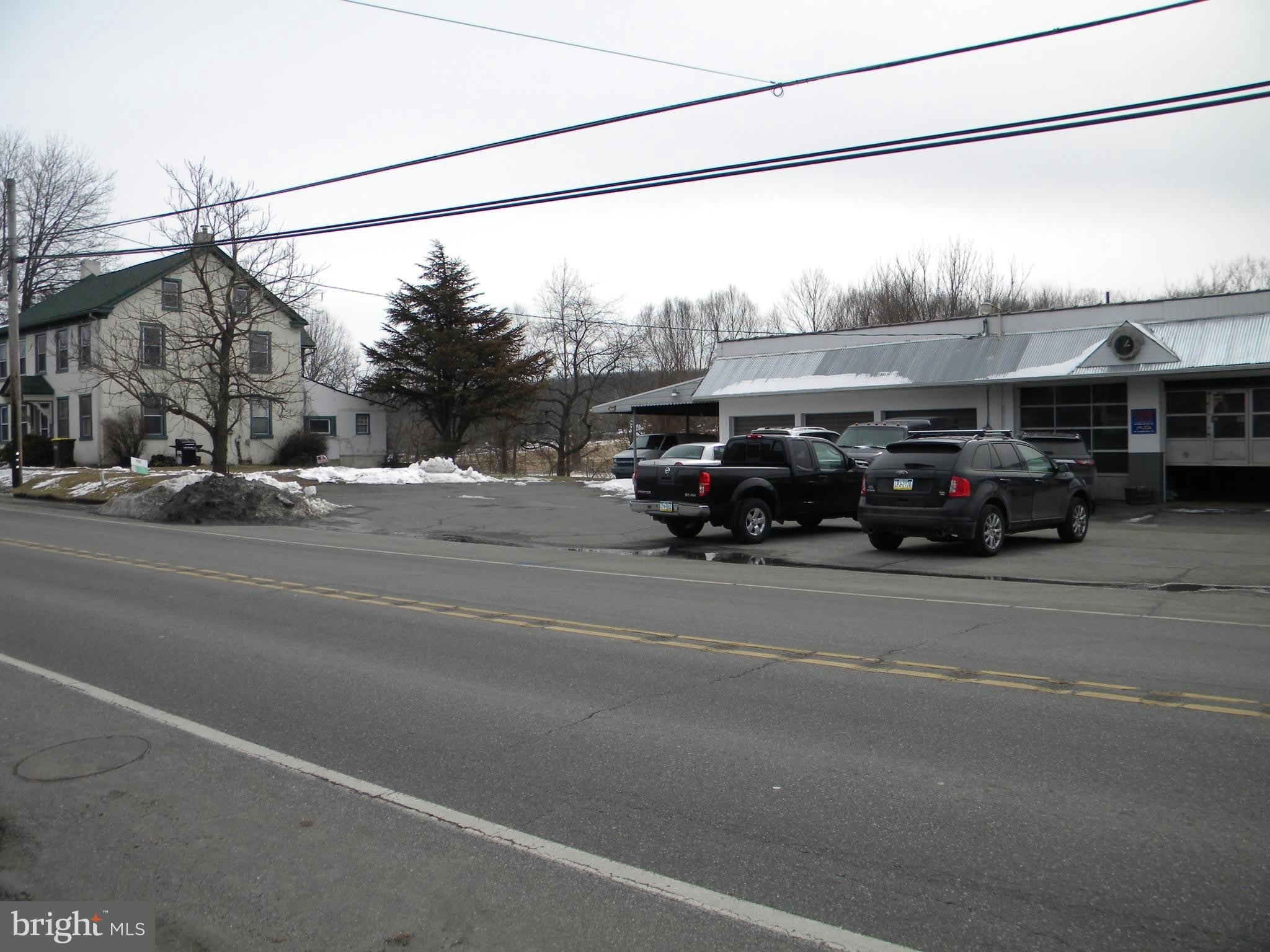 838 GRAVEL Pike – photo 3