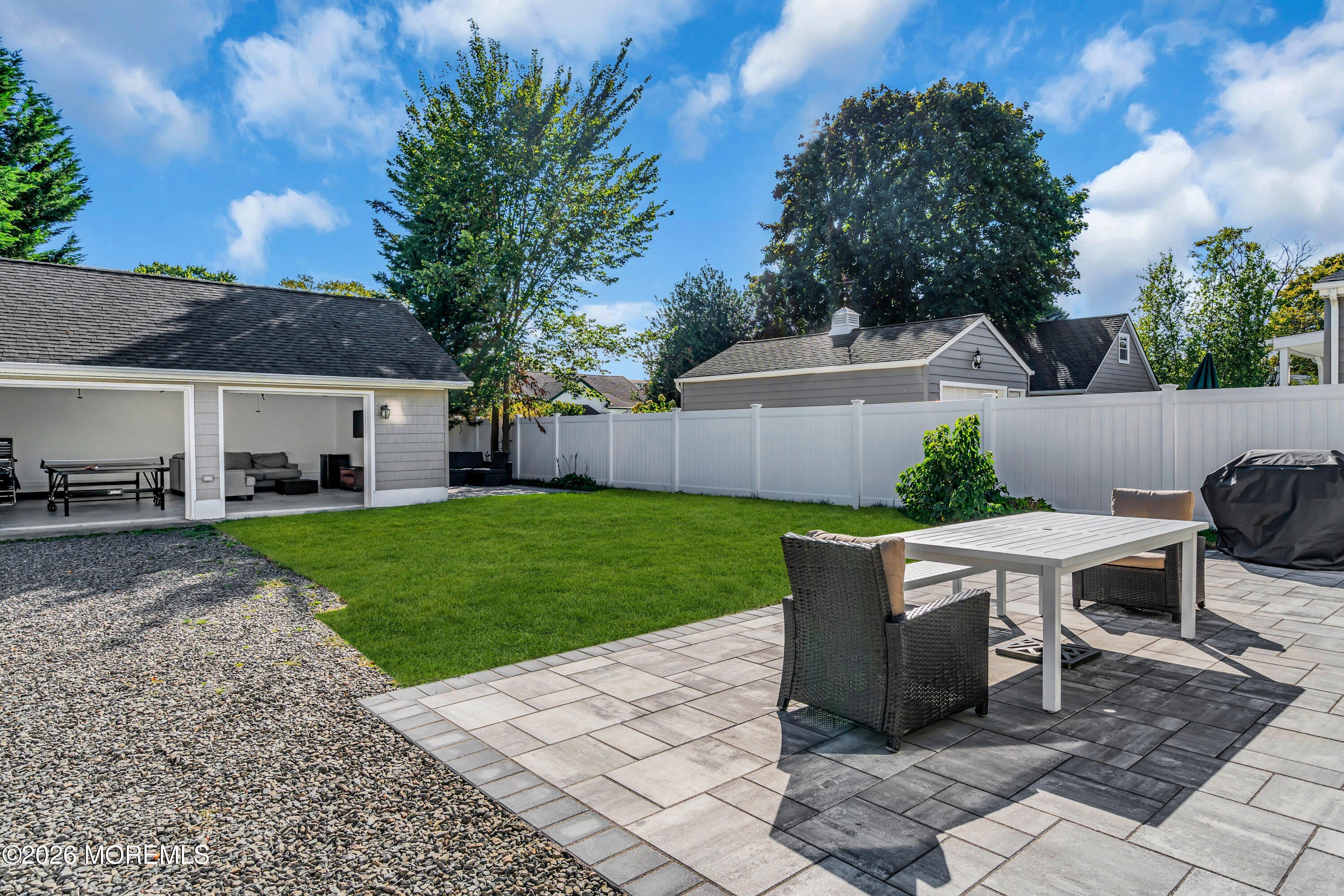 807 Prospect Avenue – photo 3