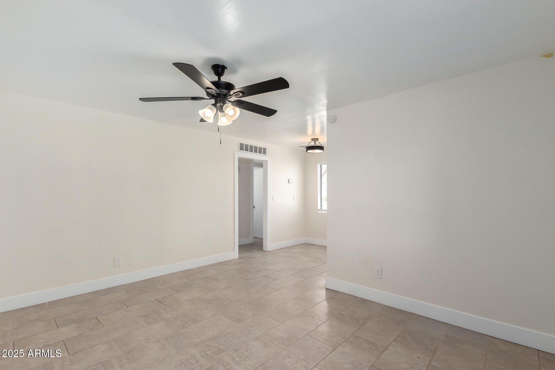 6813 E AVALON Drive – photo 4