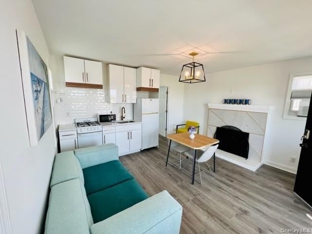 833 oceanfront – photo 3