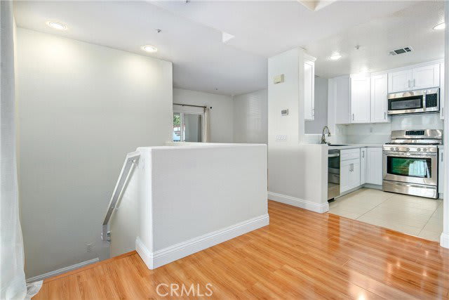 600 East Walnut Street – photo 3