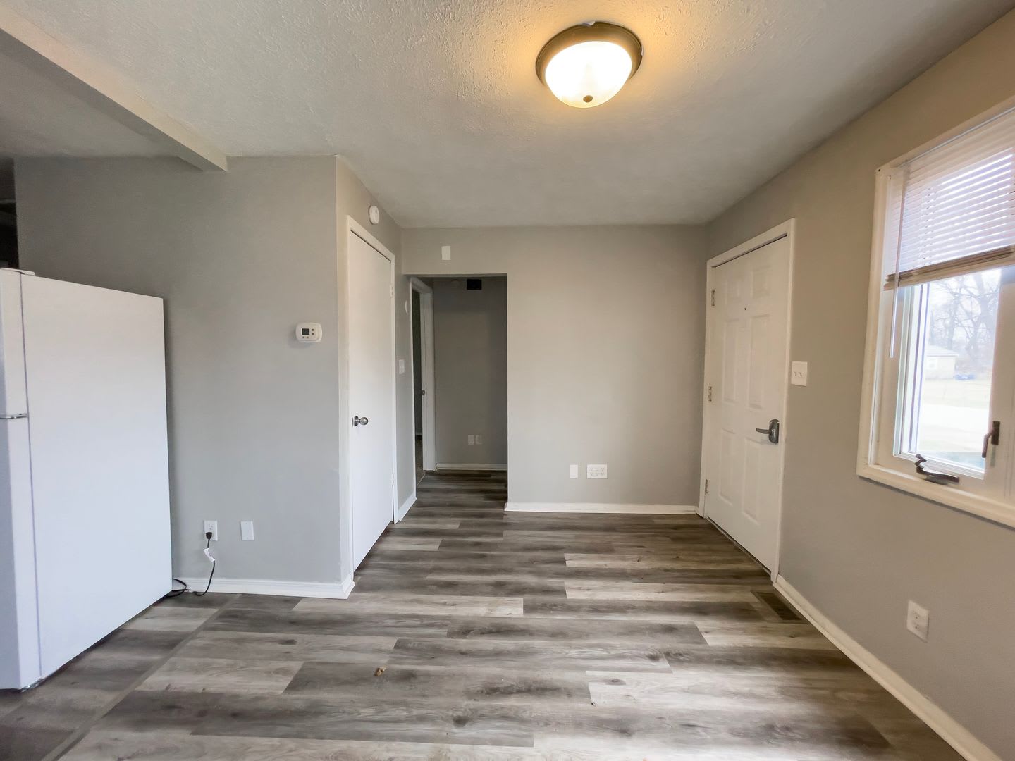 Coming Soon! For Rent: 1623 E 20th St. Cozy 1 Bedroom Home! W/D Hookups! Pet Friendly! – photo 3