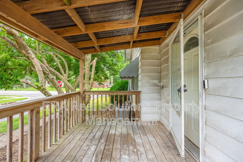 2028 W. Galbraith Rd. – photo 4