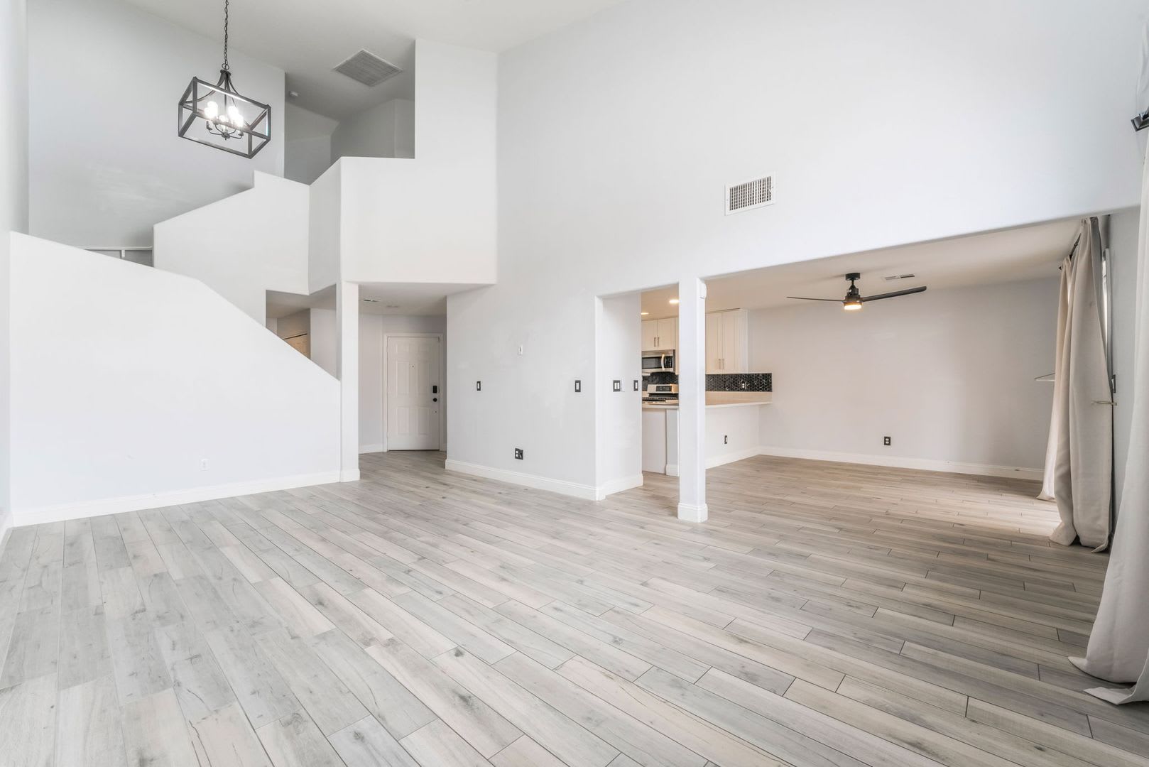 Upgraded Summerlin Townhome with Private Backyard! – photo 4