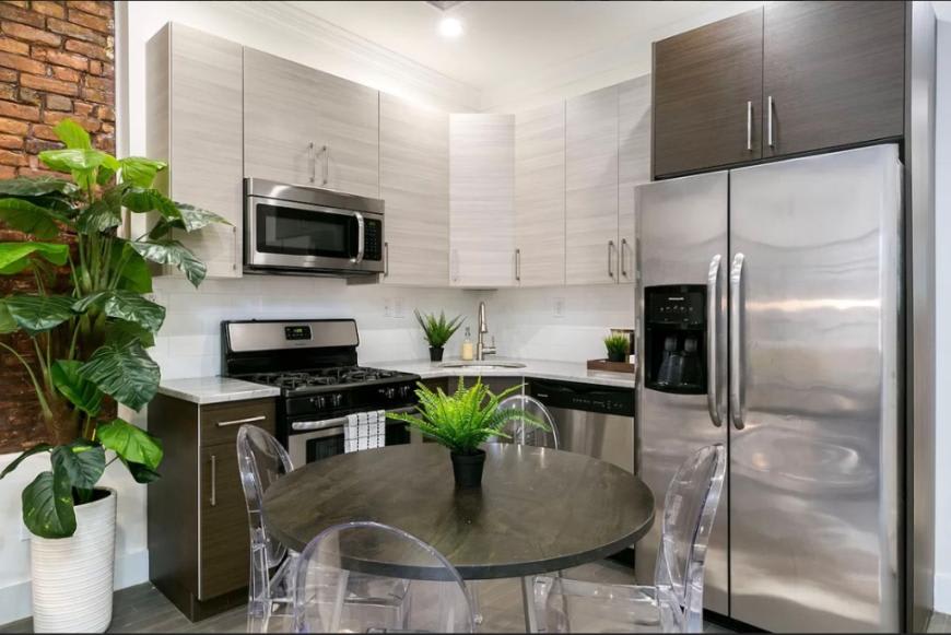 578 Quincy Street – photo 2