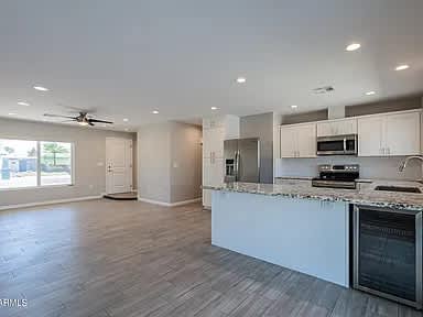 1004 West Fogal Way – photo 2