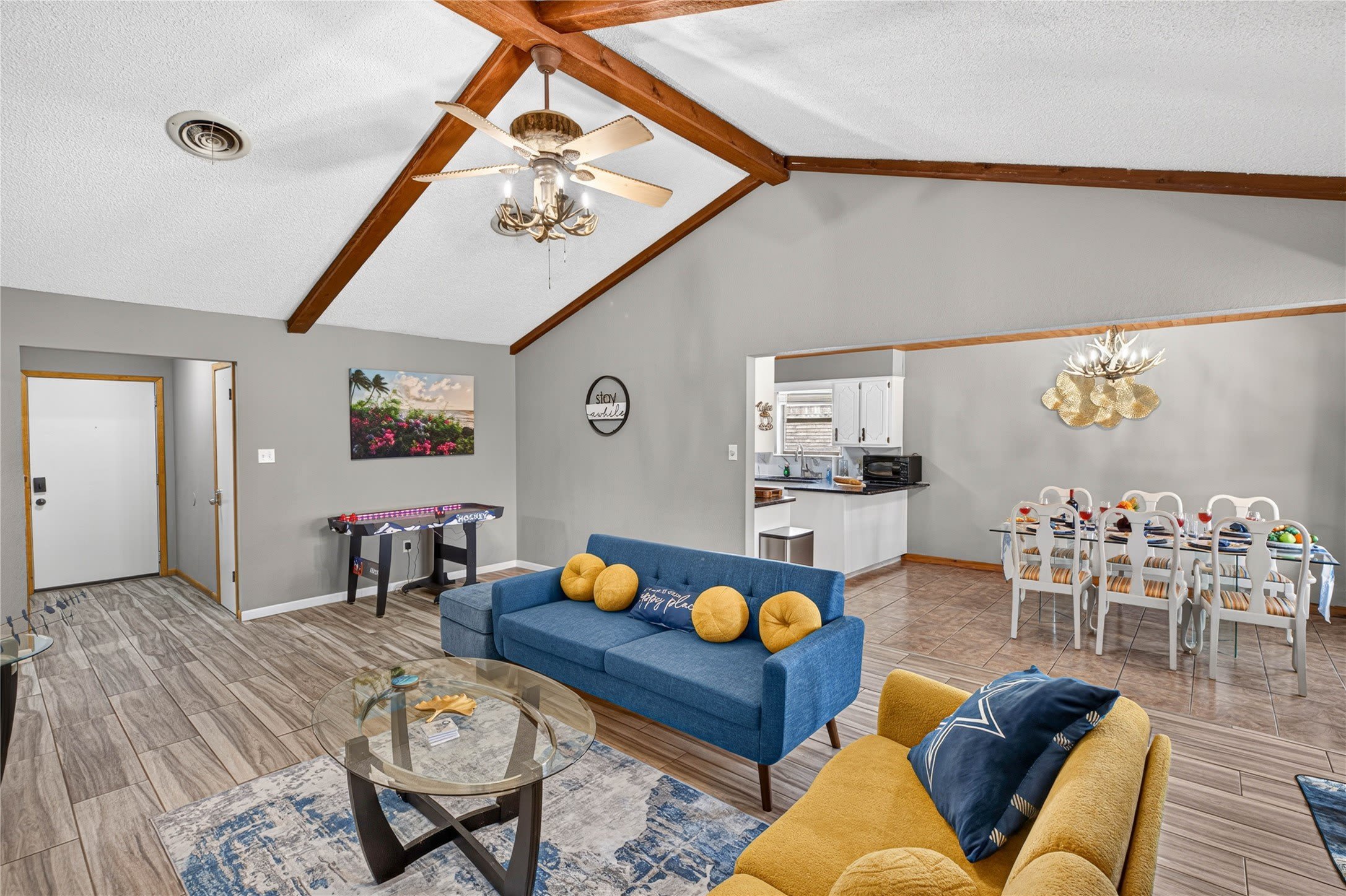 2317 Kerry Lane – photo 3